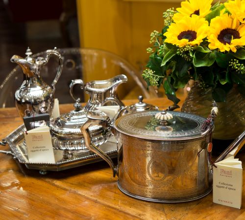 Fani Antiques